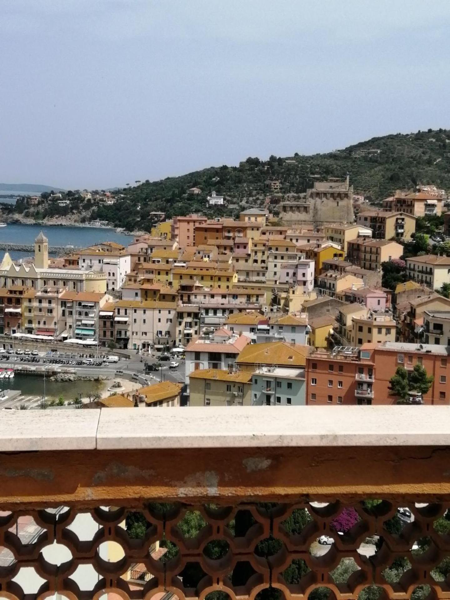 Panoramic House Apartment Porto Santo Stefano  Bagian luar foto